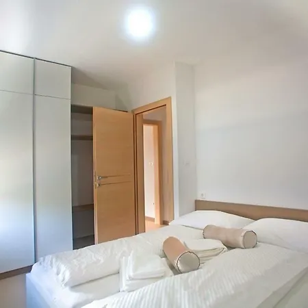 Apartment In Njivice/insel Krk 13314